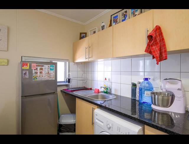 1 BEDROOM PROPERTY TO RENT IN CLAREMONT